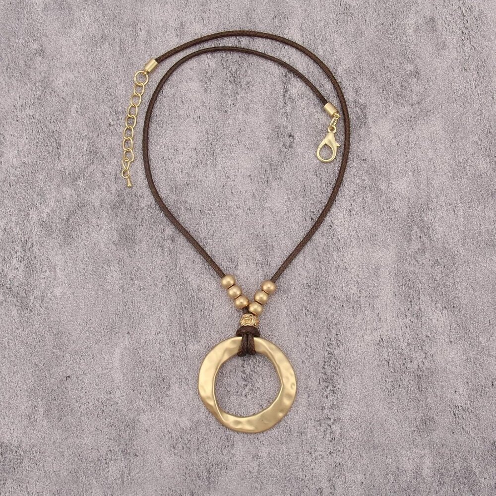 Bohemian Necklaces for Women Leather Necklace Wood Pendant Choker Long Brown Nec - Picture 6 of 9